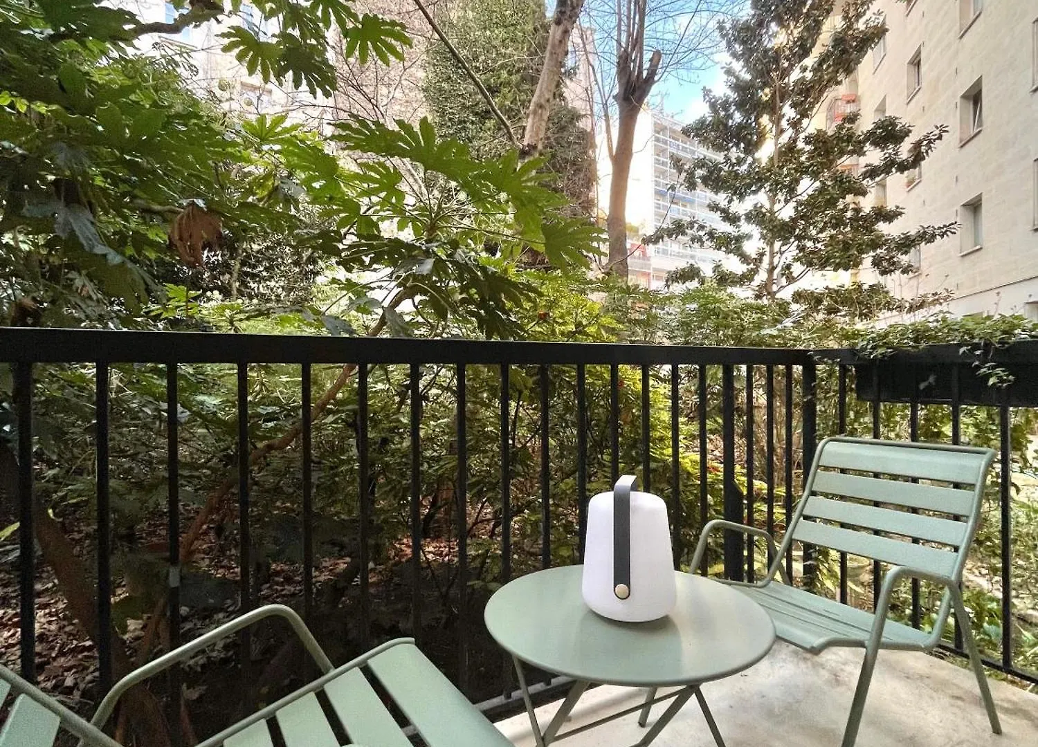 Superbe Cote Jardin Apartment